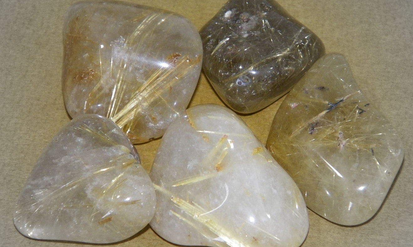 quartz rutile pierre naturelle roulée protection