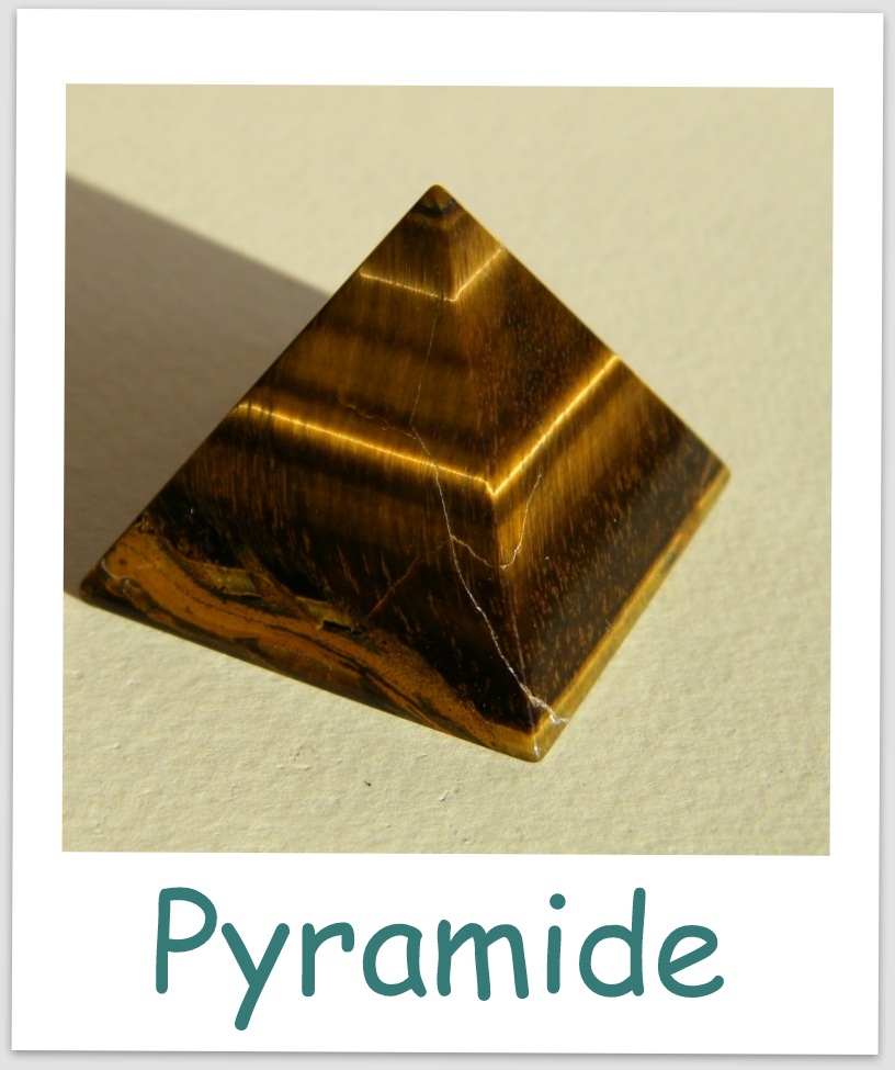 oeil de tigre pierre naturelle forme pyramide