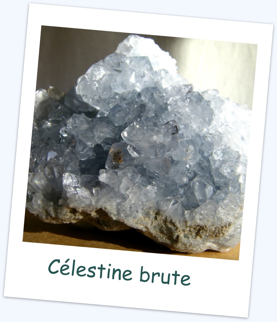 Célestine géode pierre naturelle brute