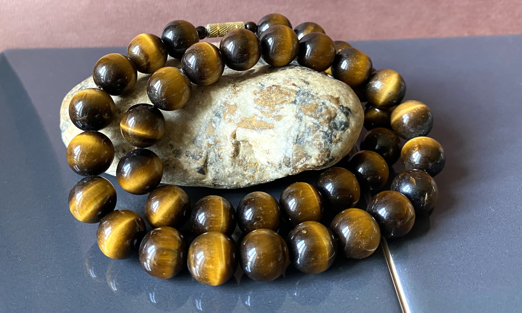 oeil de tigre colliers boules pierres naturelles