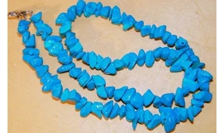 Dyed Howlite Chips Necklace