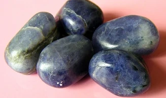 Iolite pierre roulée
