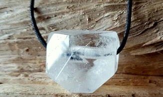 Cristal de roche Bloc percé pendentif