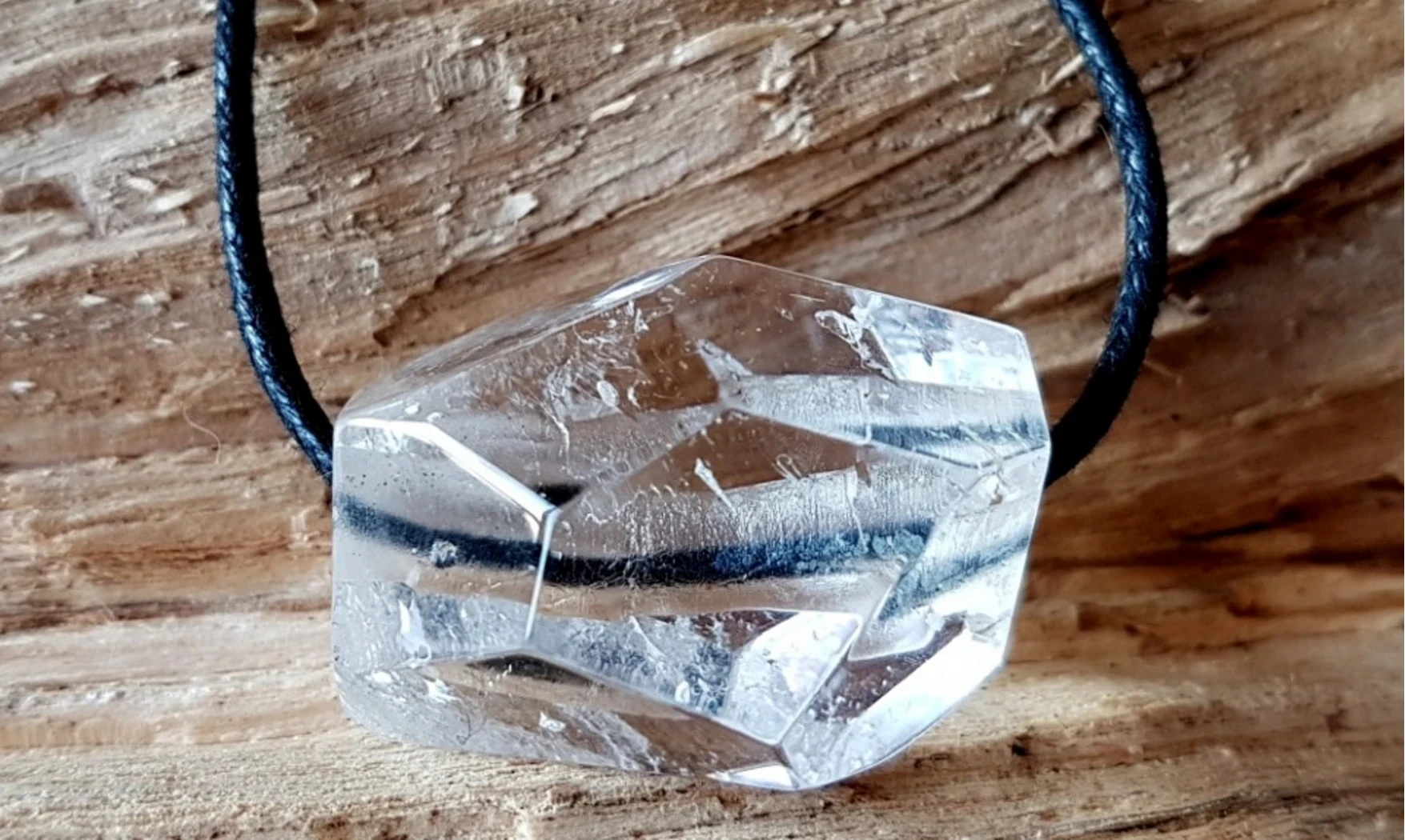 Cristal de roche Bloc percé pendentif