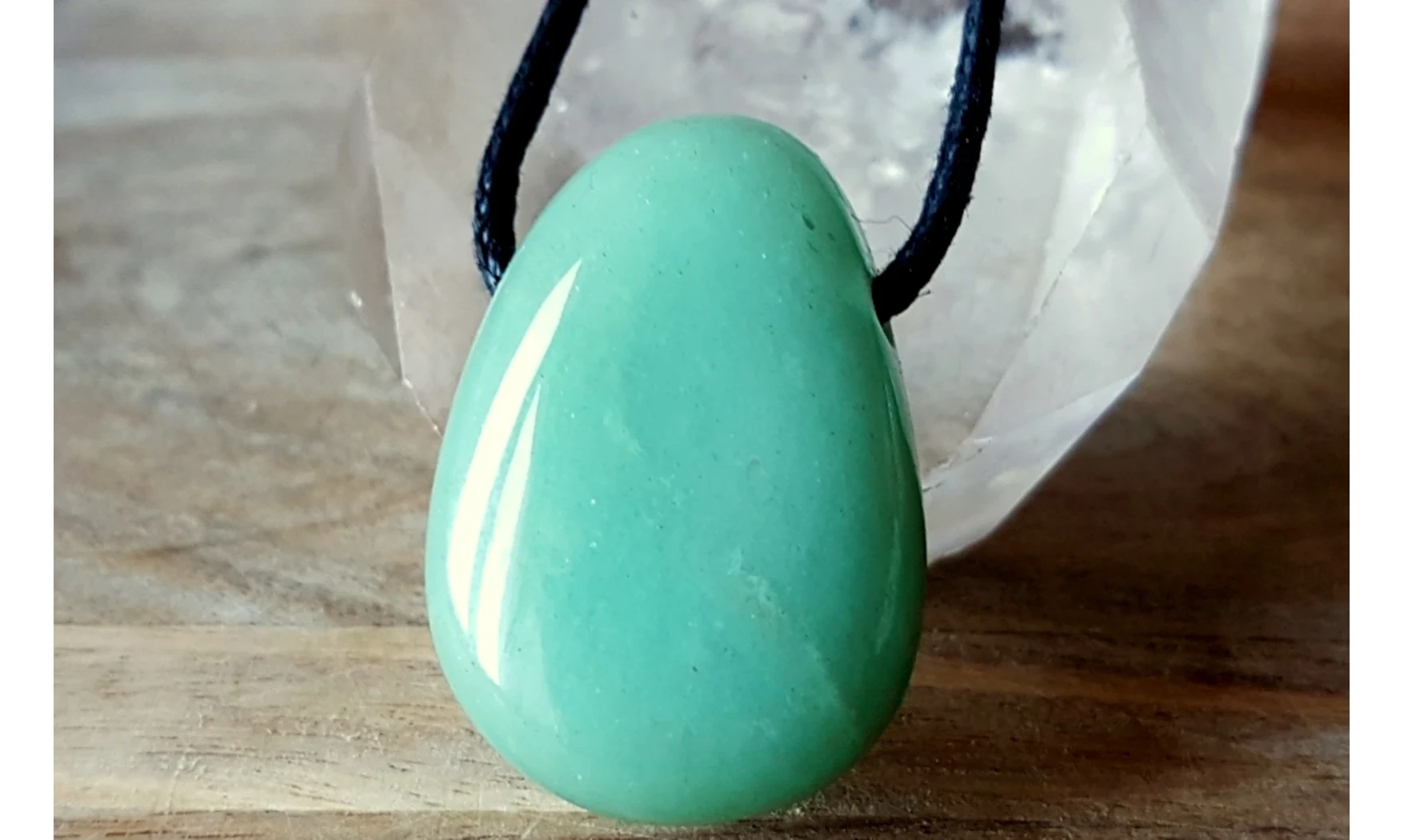 Aventurine verte pierre percée pendentif
