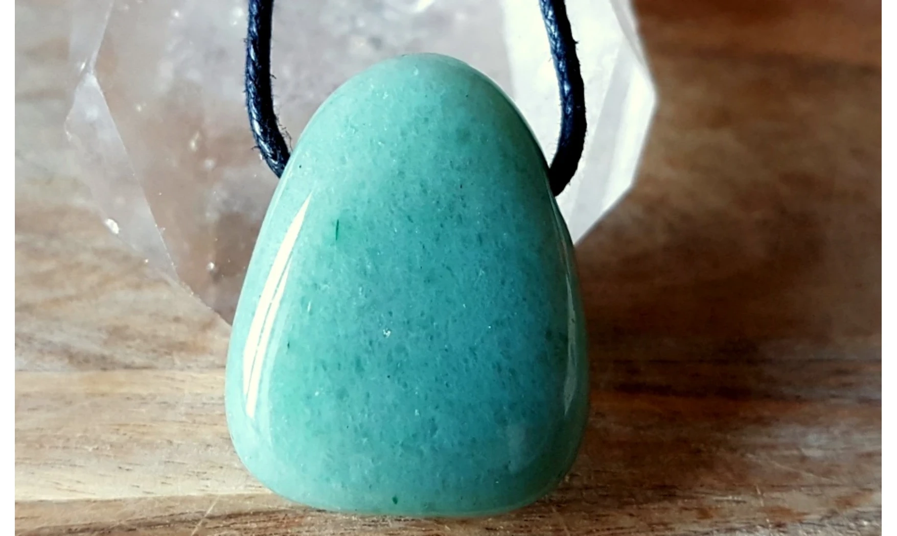 Aventurine verte pierre percée pendentif