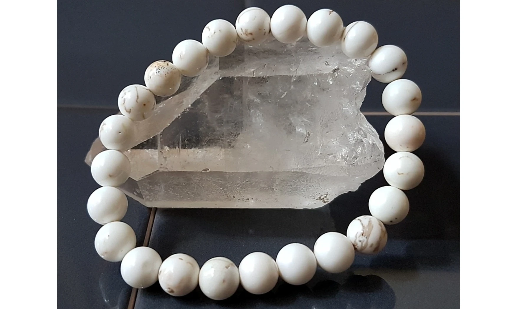 Howlite blanche pierres Boules bracelet