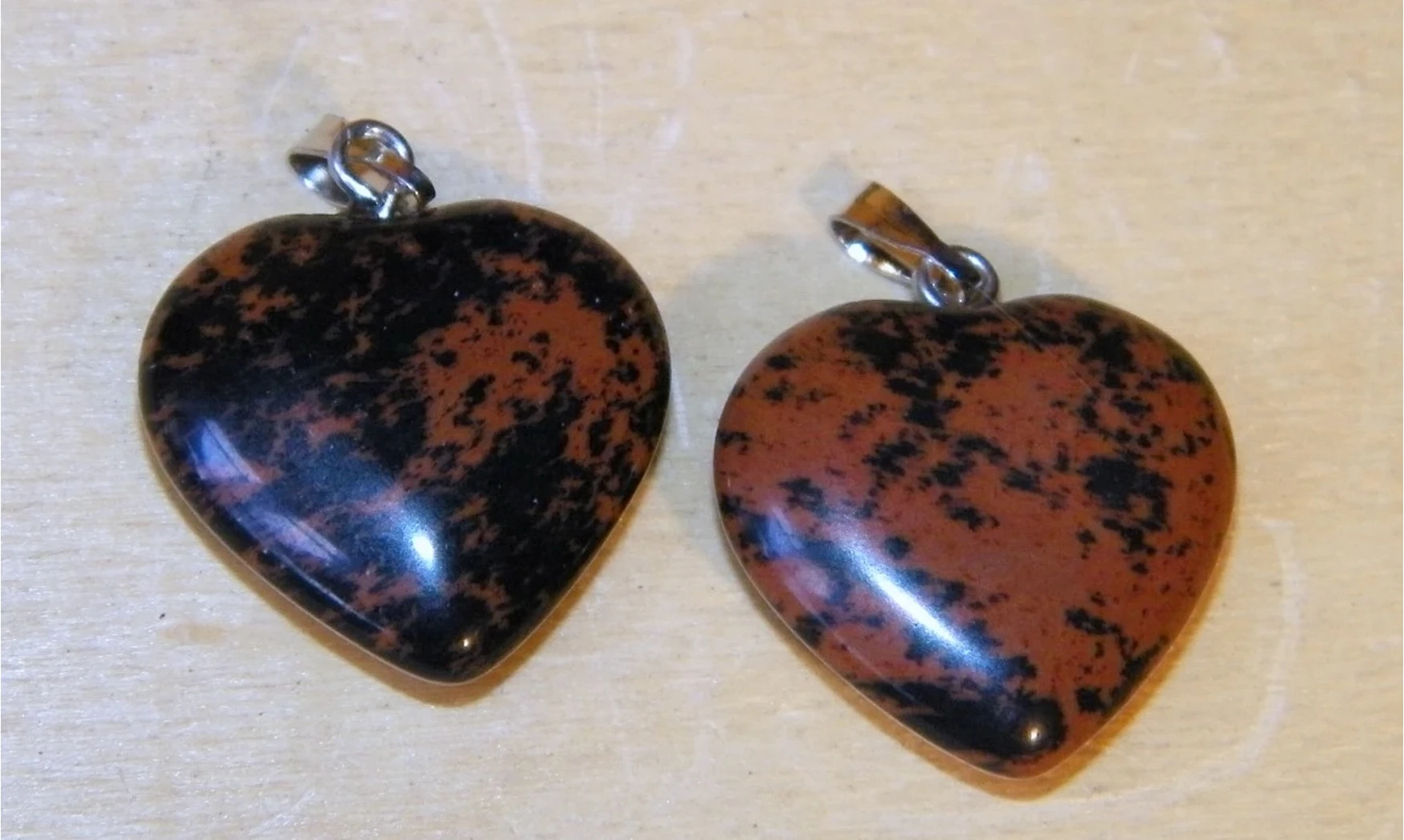 Coeur Obsidienne Acajou pendentif