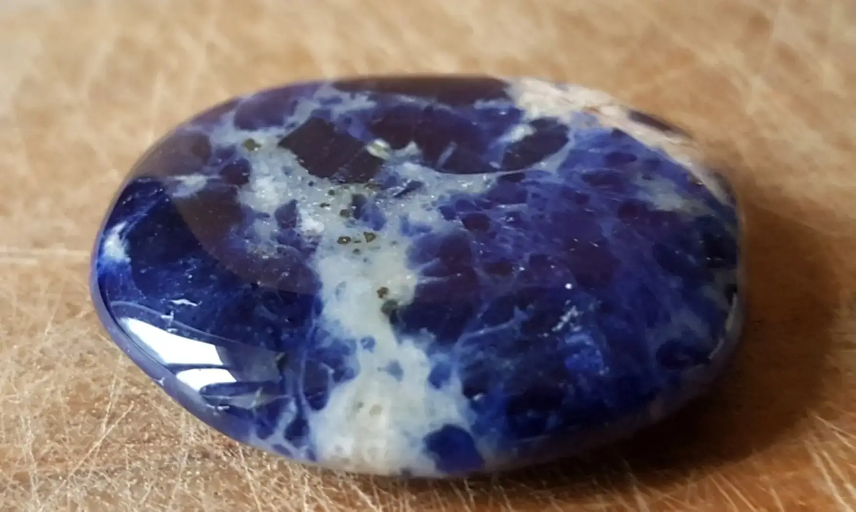 Sodalite Galet 7 pierre plate