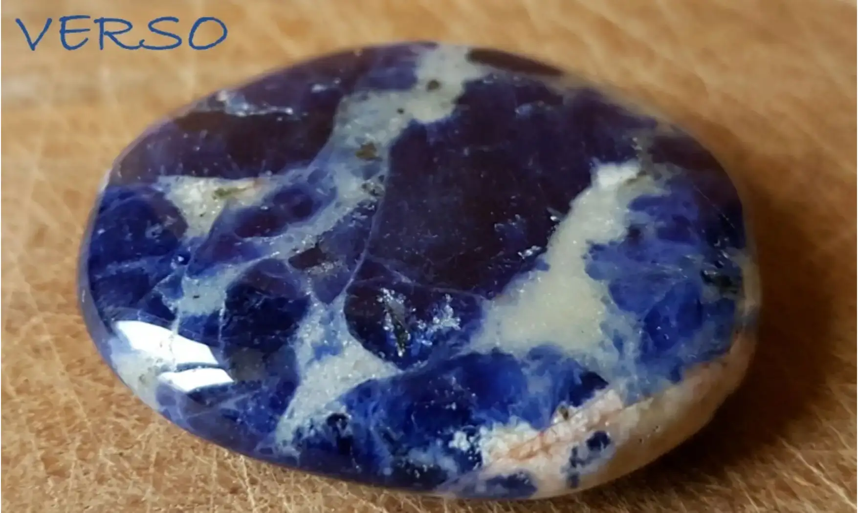 Sodalite Galet 7 pierre plate