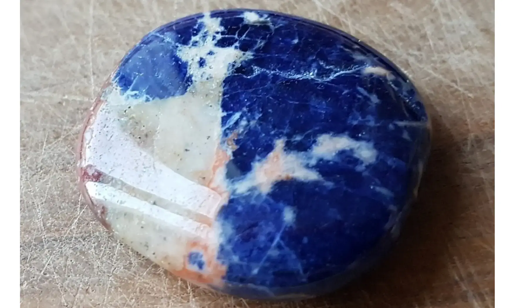 Sodalite 11 Galet pierre plate