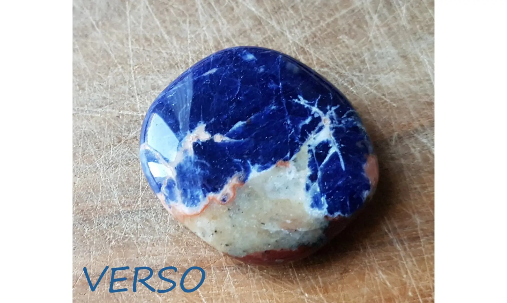 Sodalite 11 Galet pierre plate