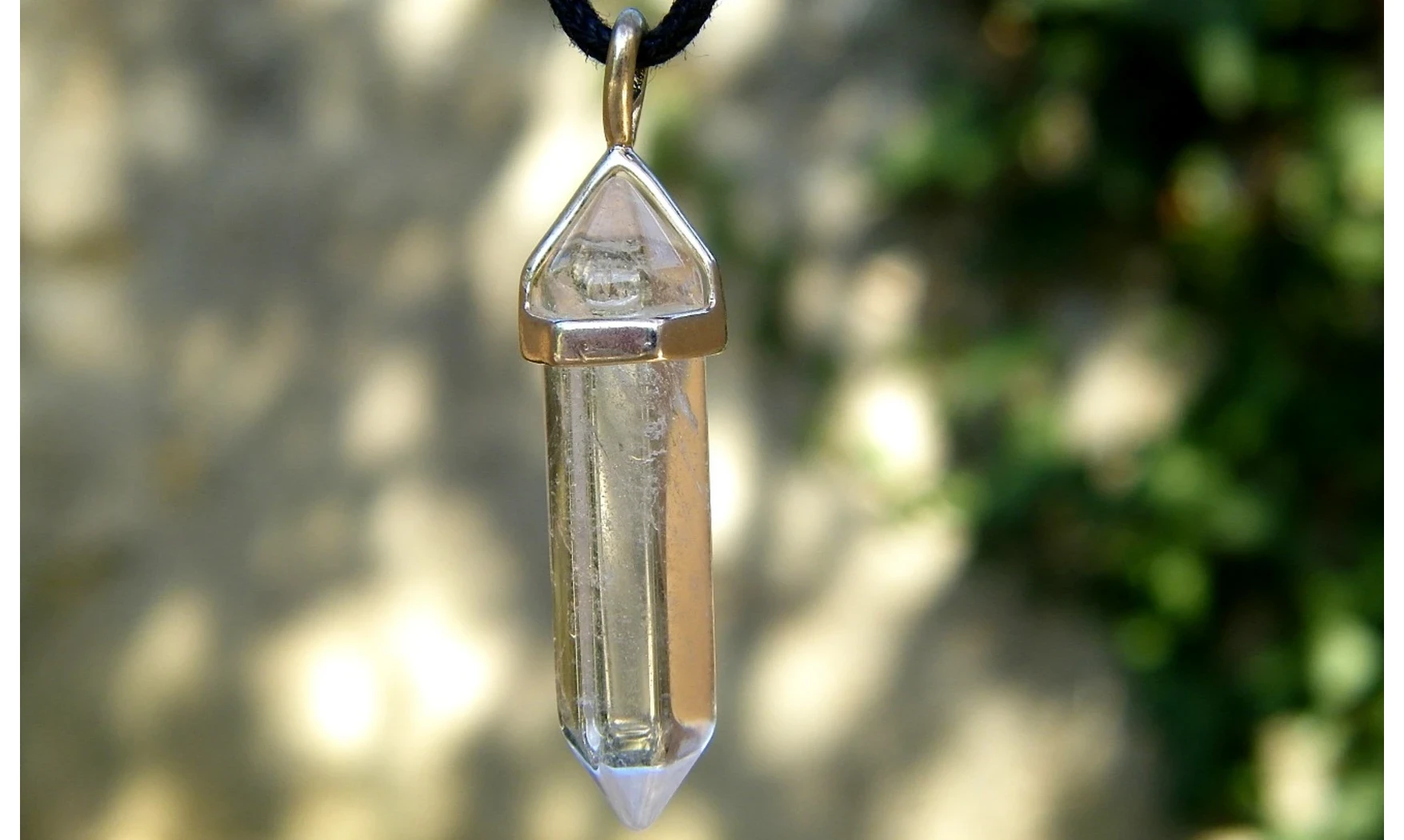 Cristal de roche pierre Pointe pendentif