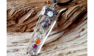 Cristal roche Pointe 7Chakras pendentif