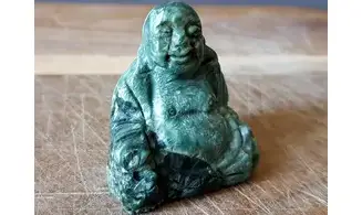 Séraphinite Bouddha pierre