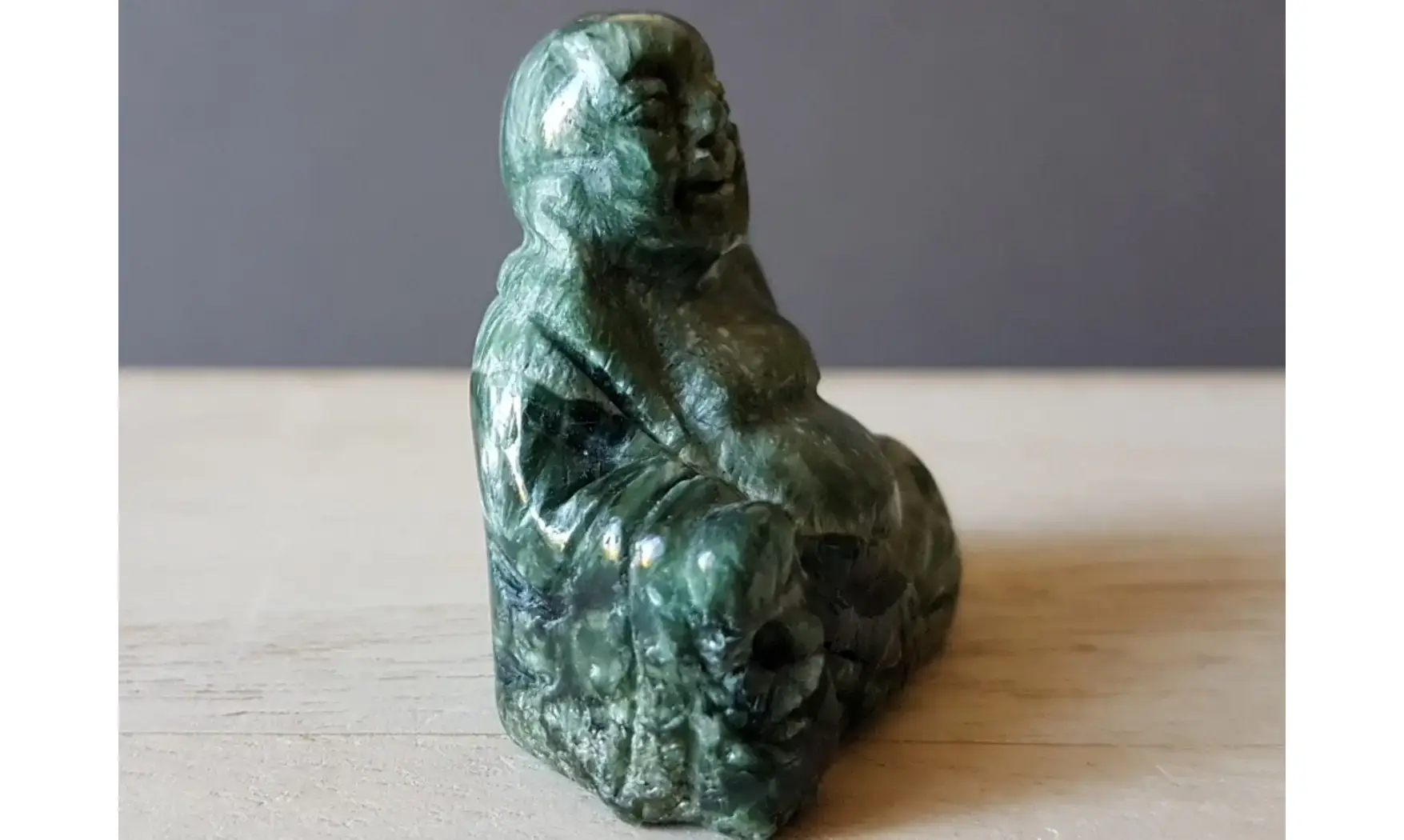 Séraphinite Bouddha pierre