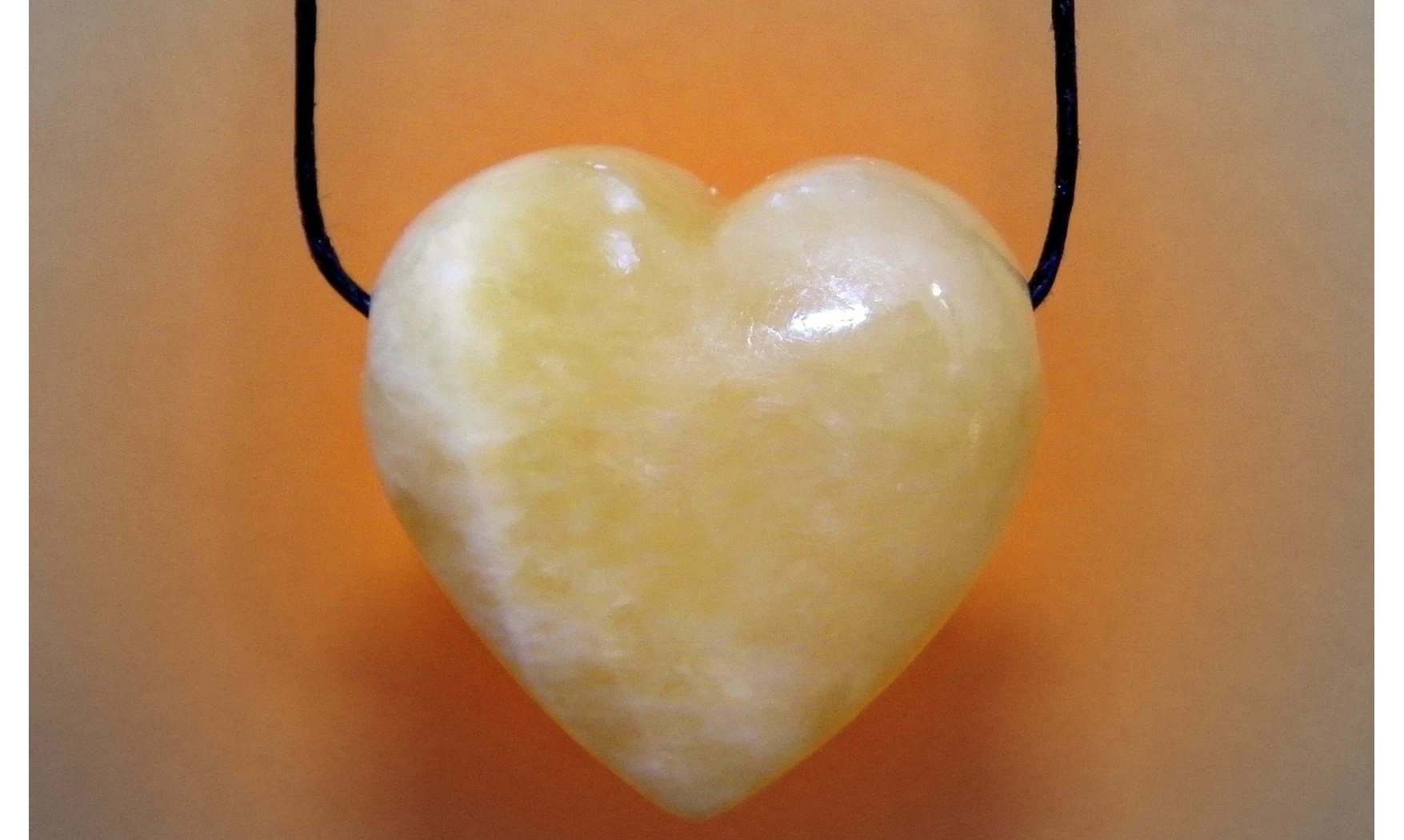 Calcite Orange Coeur pierre pendentif