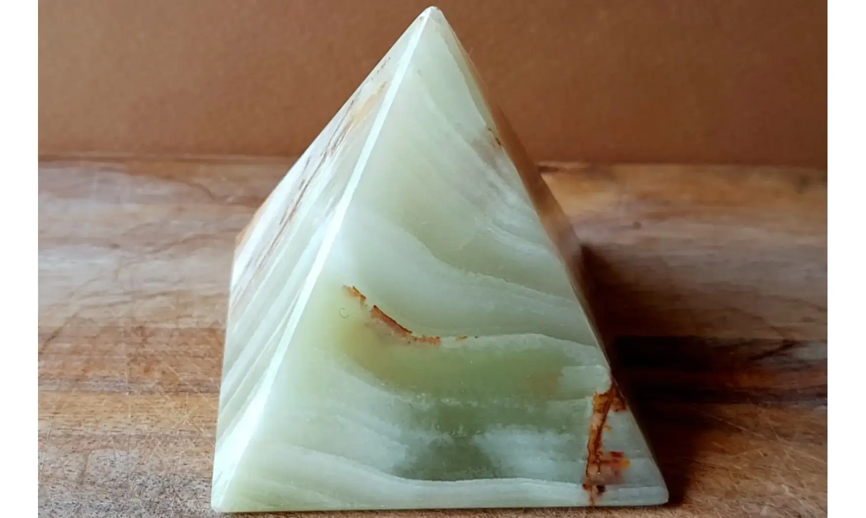 Pyramide Onyx Marbre 1 pierre