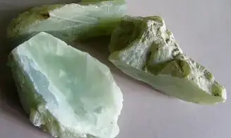 Jade Pierre Brute