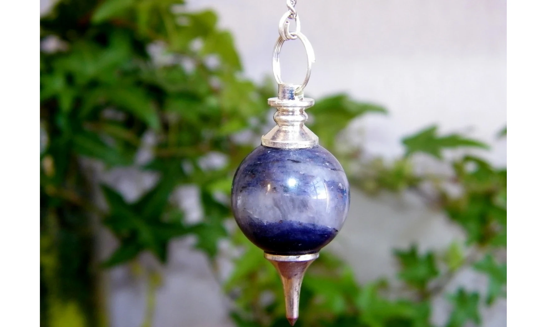 Sodalite pierre pendule sphère