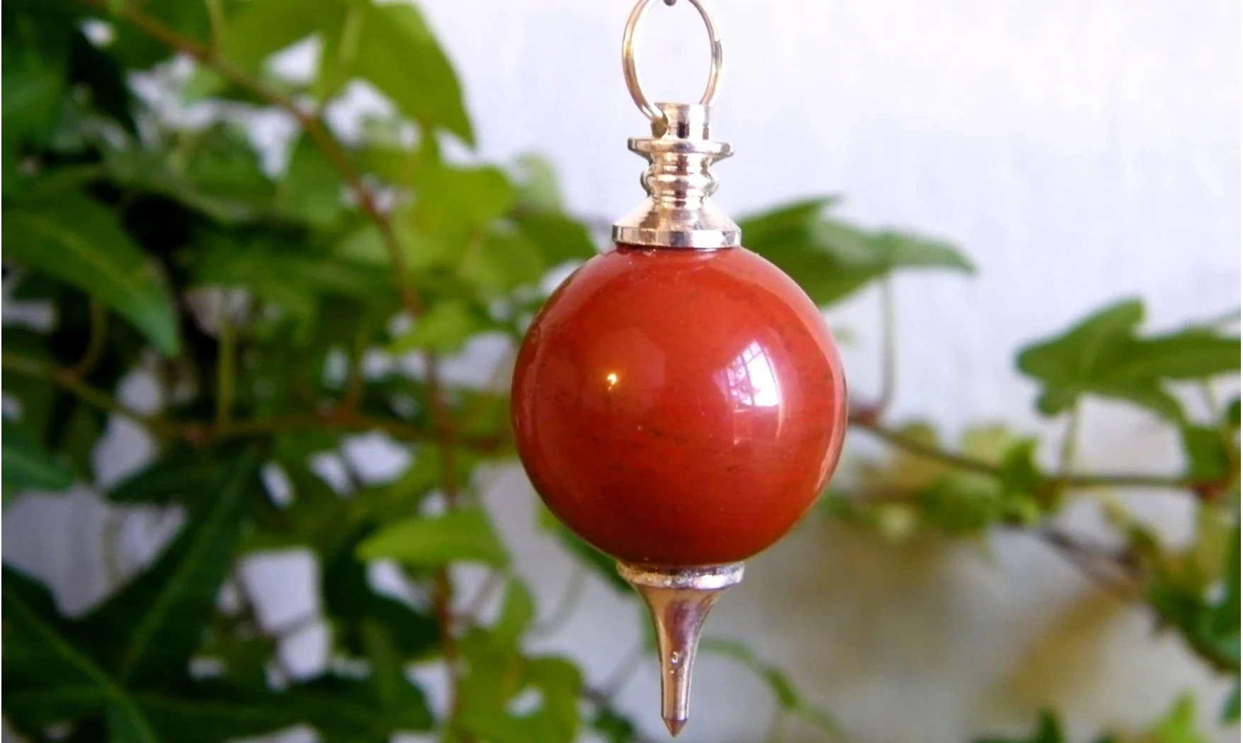 Jaspe rouge pierre pendule sphère