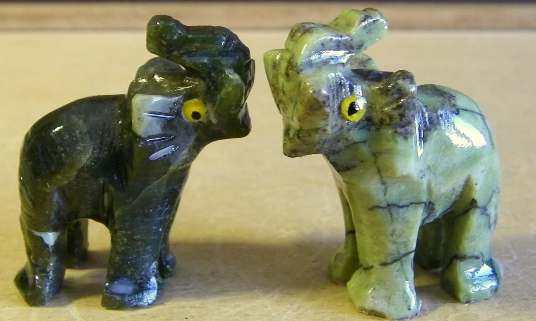 Éléphant pierre Serpentine
