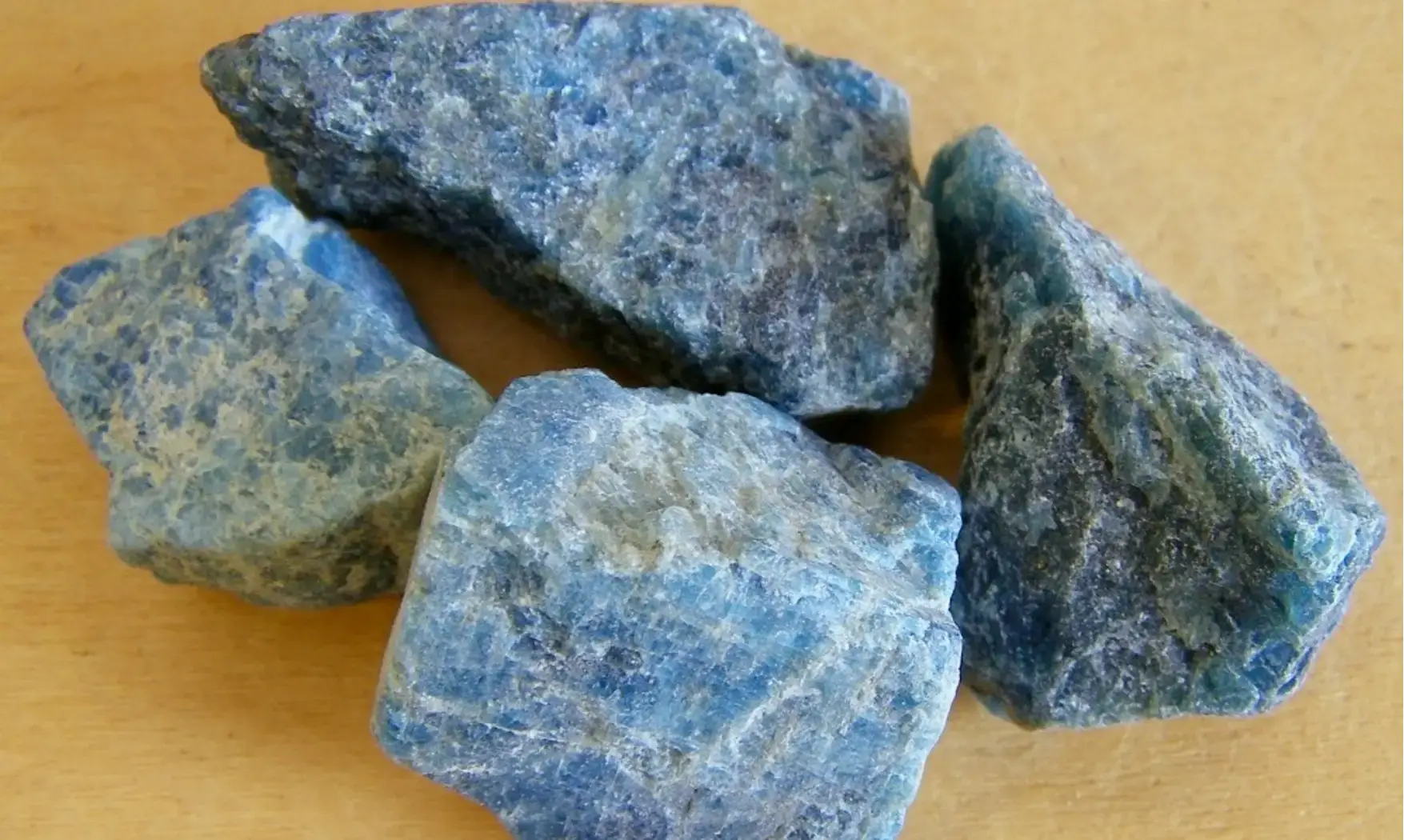 Apatite Bleue Pierre Brute