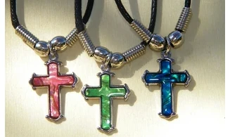 Collier Croix Nacre