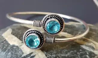 Topaze bleue Bangle bracelet pierre