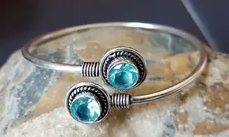 Topaze bleue Bangle bracelet pierre