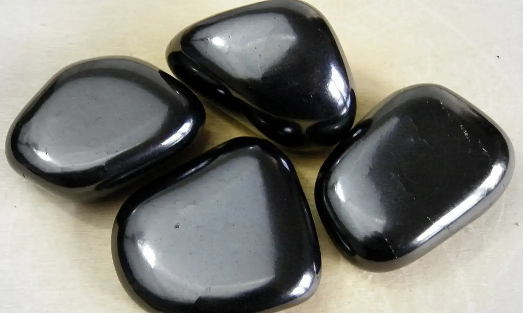 Shungite Galet pierre roulée