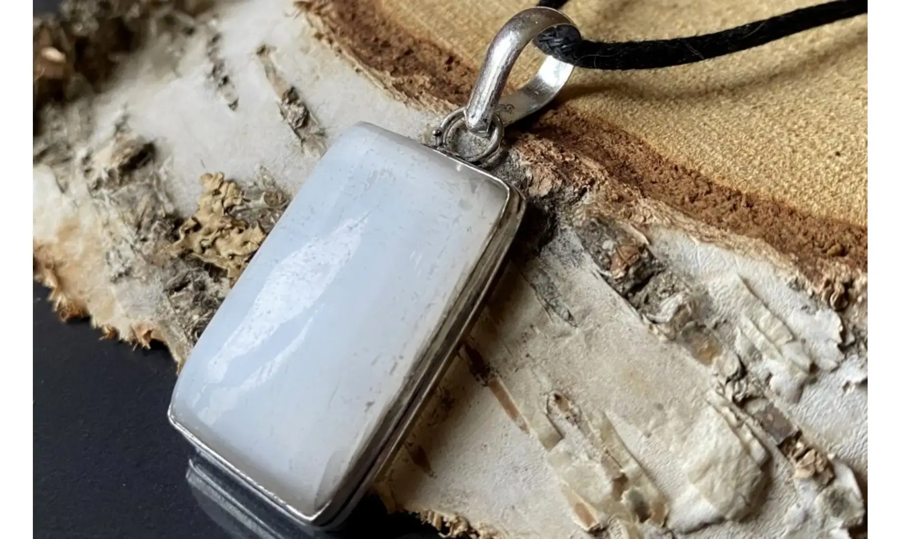 Selenite & 925 Silver plated pendant