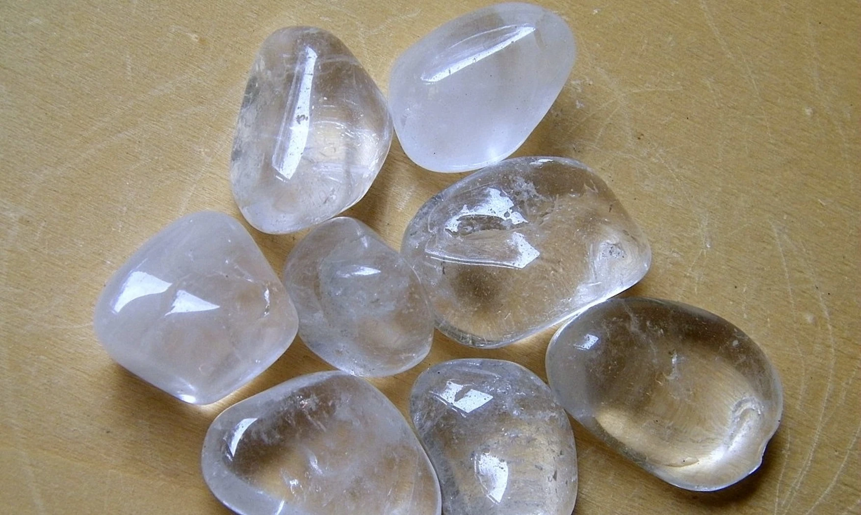 Cristal de roche pierre roulée