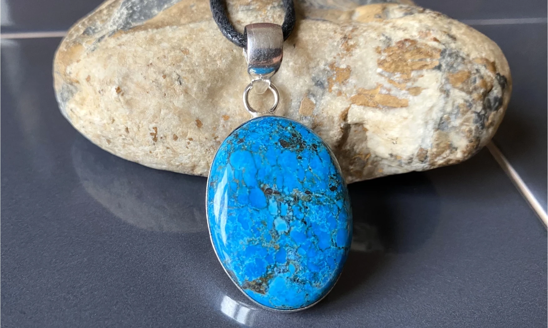 Turquoise & 925 Silver plated pendant