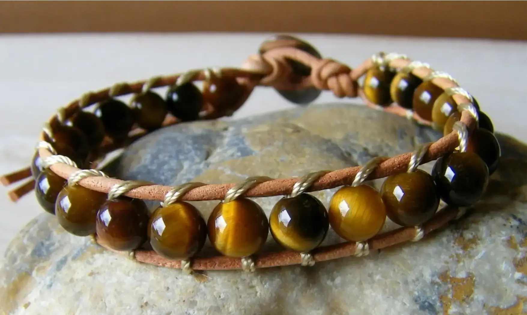 Oeil de Tigre Bracelet perles pierres