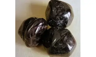 Garnet large tumbled stone