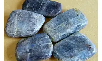 Cyanite Galet pierre roulée