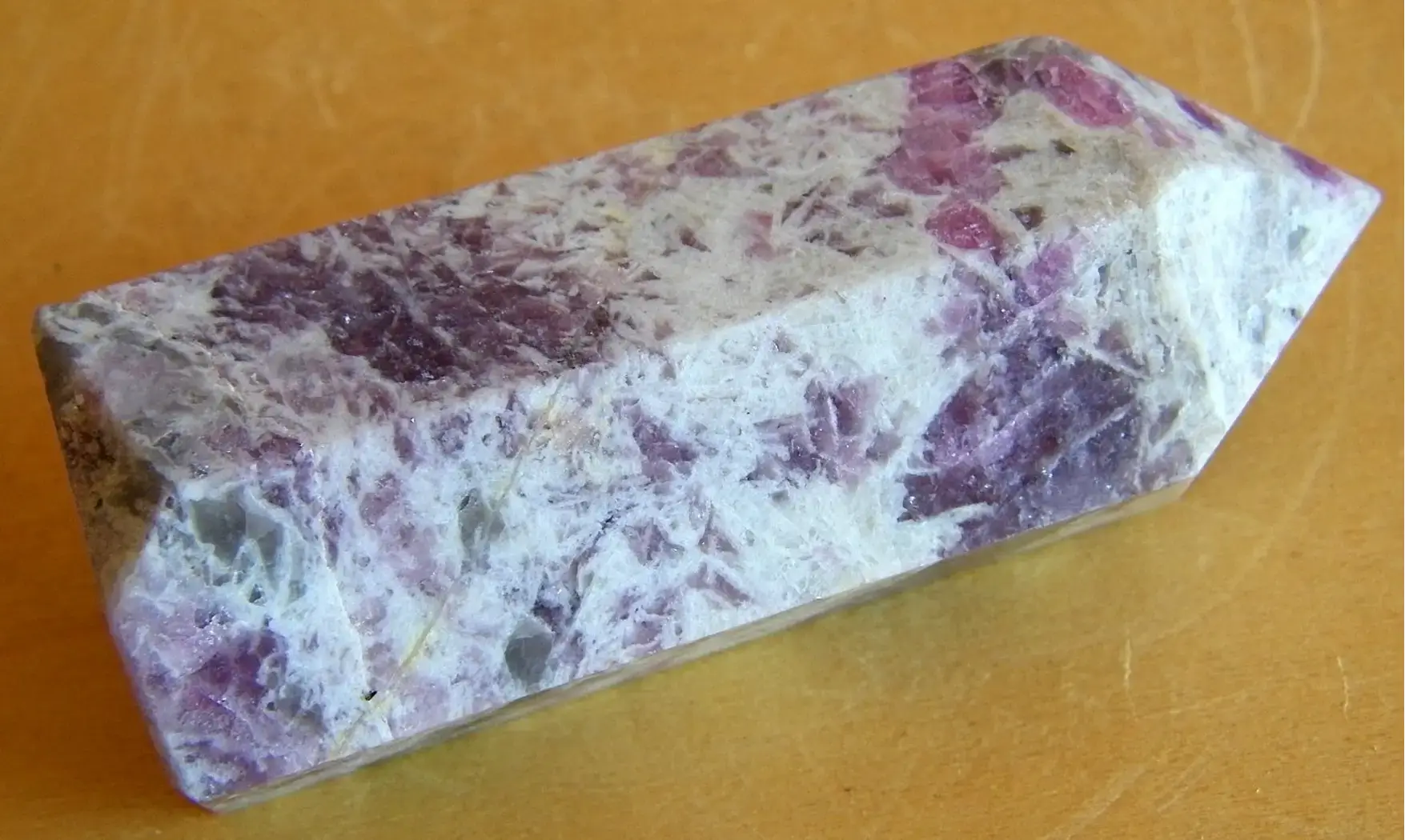 Tourmaline rose Bâton Massage