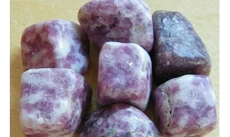 Lépidolite violette pierre roulée
