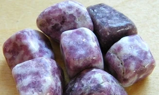 Lépidolite violette pierre roulée