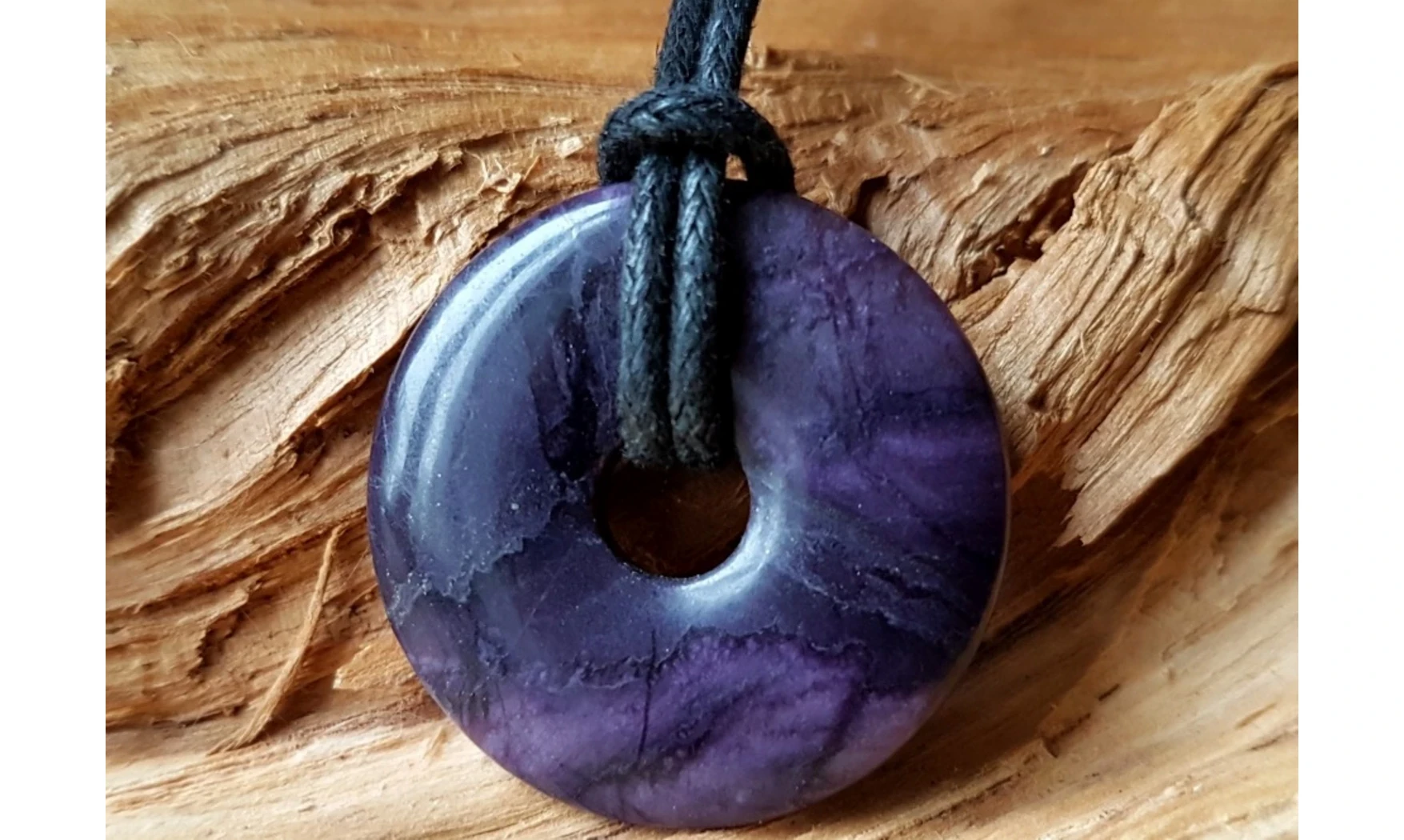 Fluorine Purple Heart Donuts pendentif