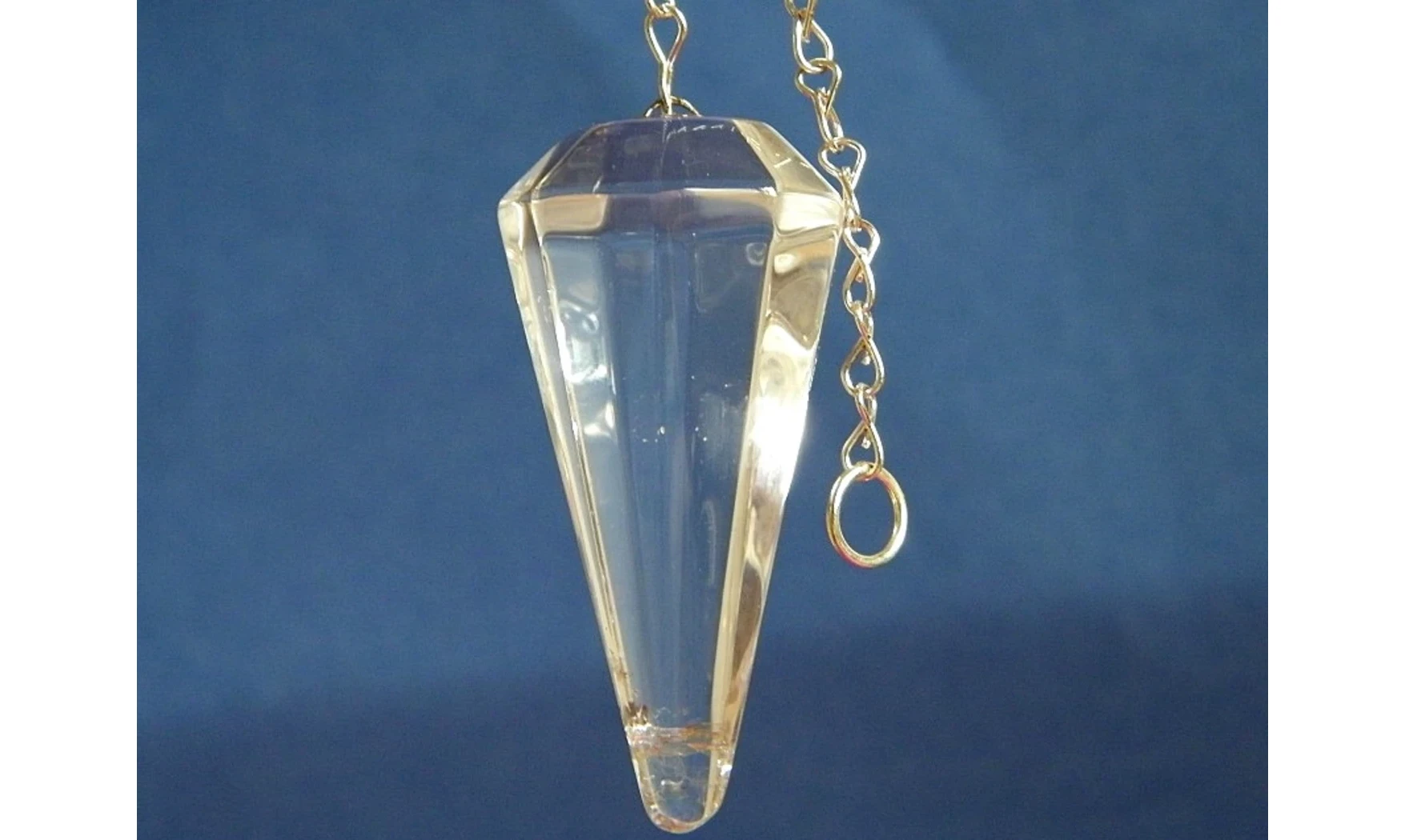 Cristal de Roche pierre pendule cône