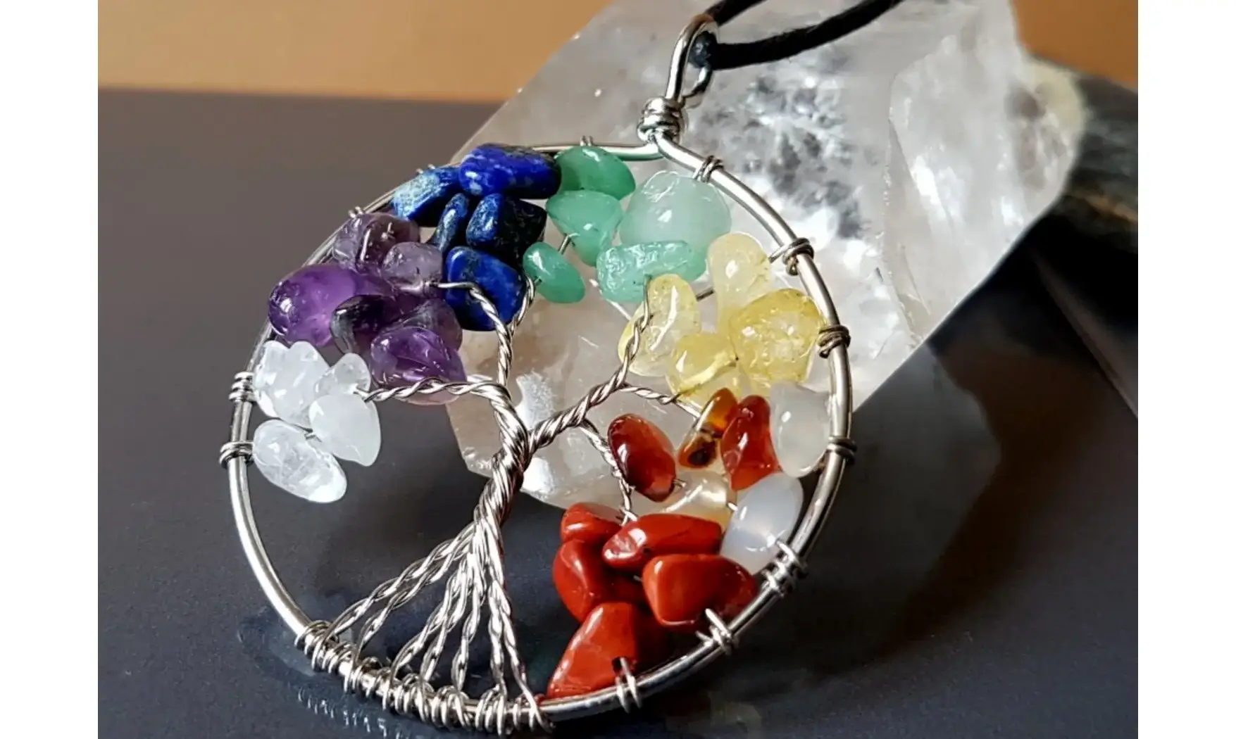 Arbre de Vie 7 Chakras pierres pendentif