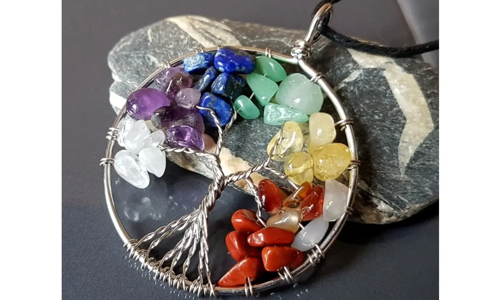 Arbre de Vie 7 Chakras pierres pendentif
