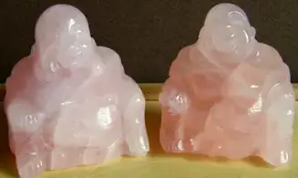 Quartz rose Bouddha pierre