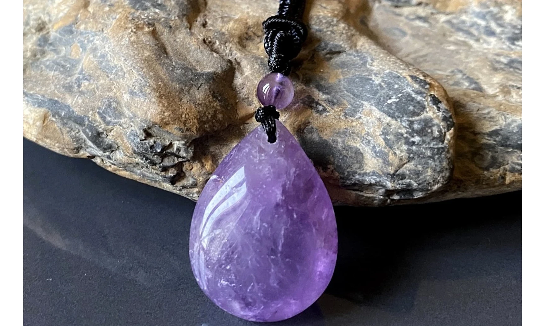 Améthyste pierre percée pendentif C