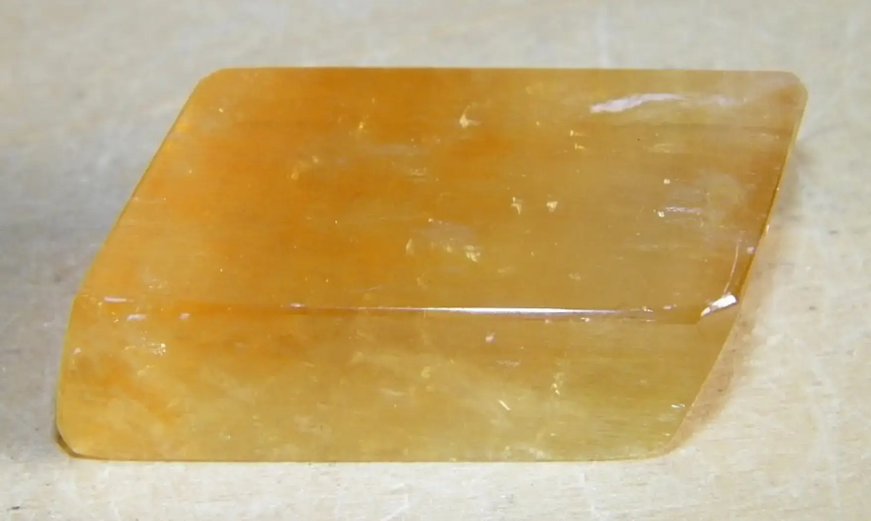 Calcite Optique Bloc poli pierre