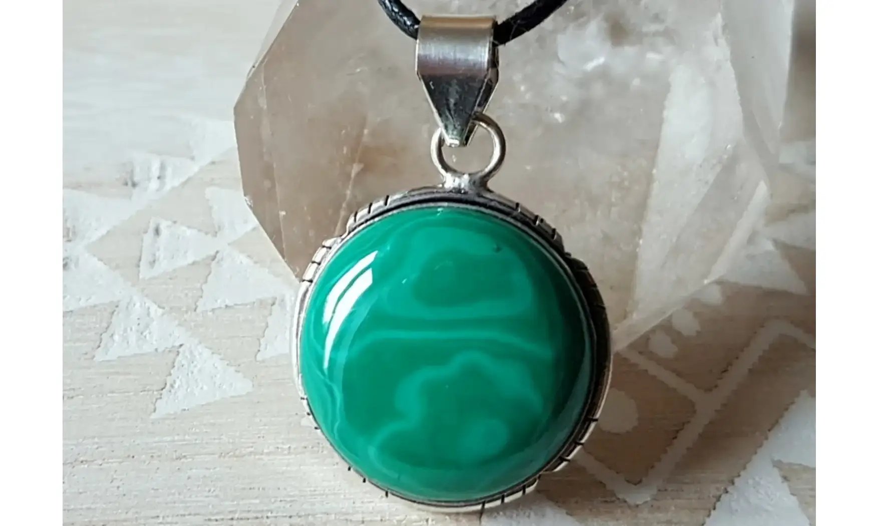 Malachite & 925 Silver plated pendant