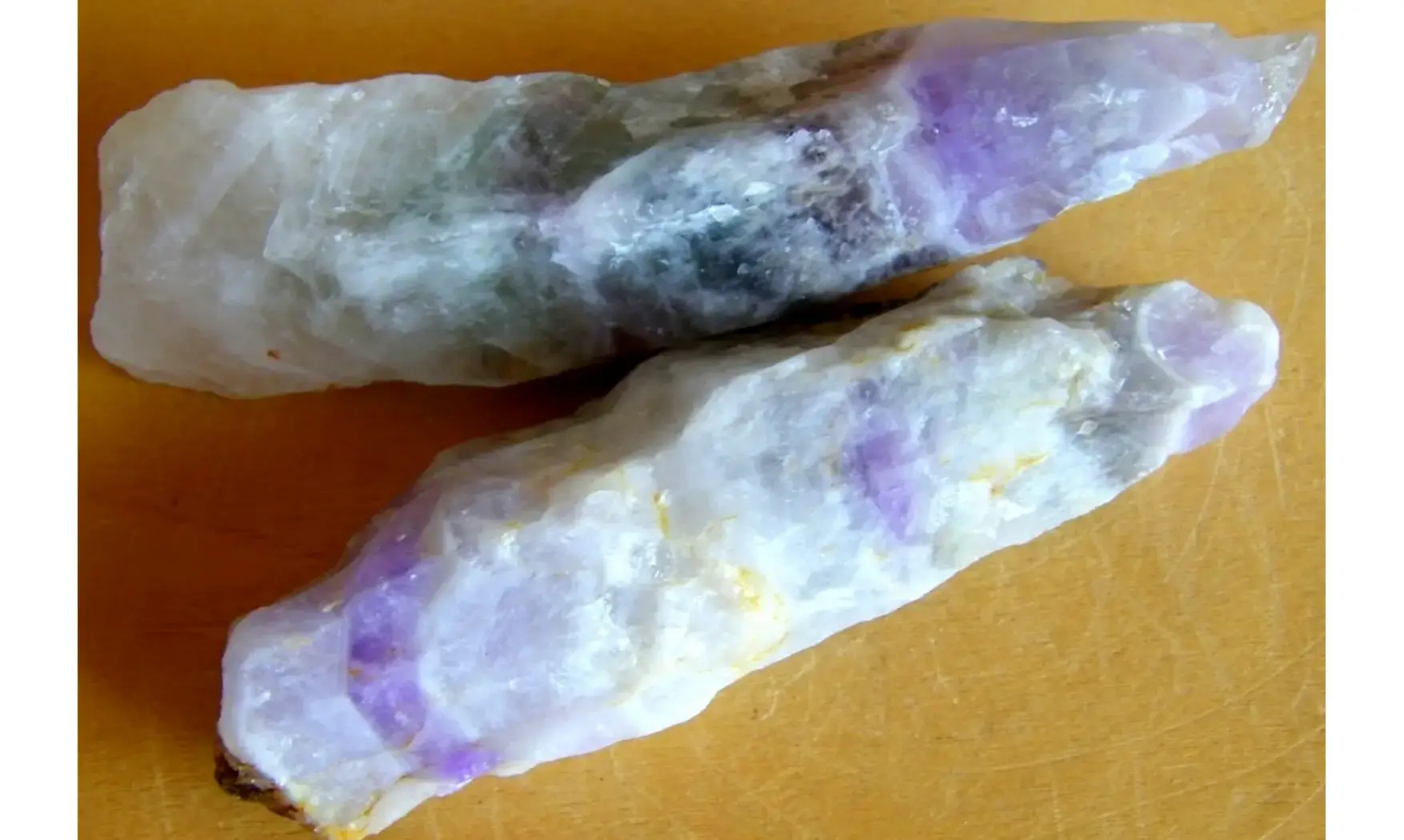 Prasiotrine Pierre Brute