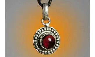 Garnet & 925 Silver plated pendant